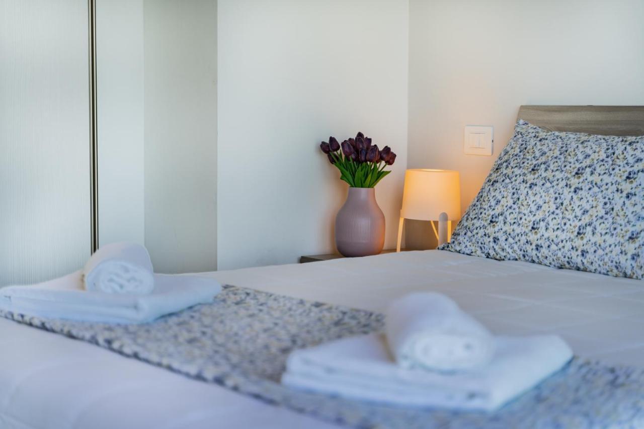 Casa Tina Holiday Home Diano d'Alba Ngoại thất bức ảnh